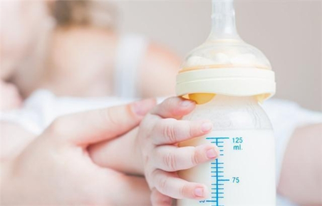 婴幼儿绵羊奶有哪些好处，看完这篇文章再选奶粉也不迟